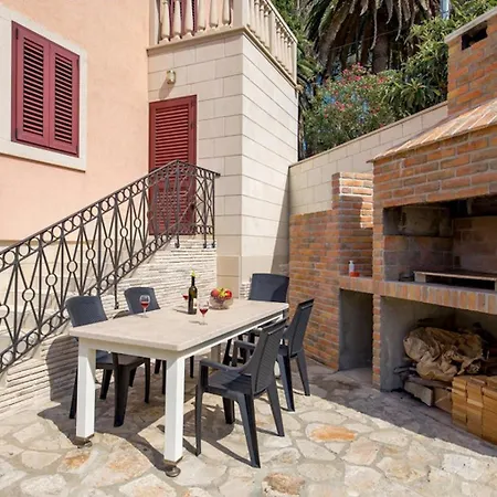 Kaciol Casa de hóspedes Veli Lošinj
